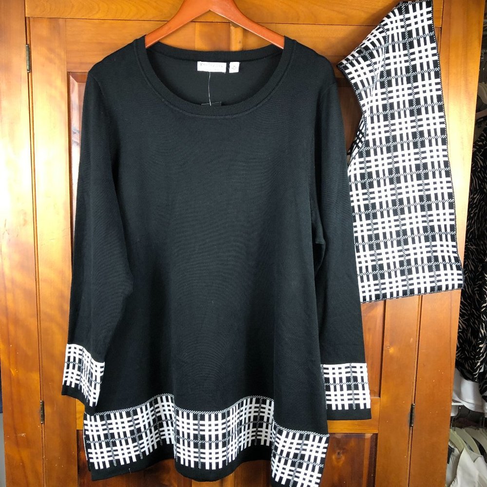 NEW Kim Rogers Coastal Black & White Aveya Sweater with Infinity Scarf Comfy